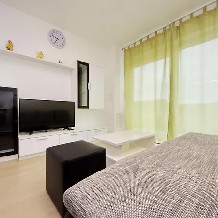 Smiljka Apartment *